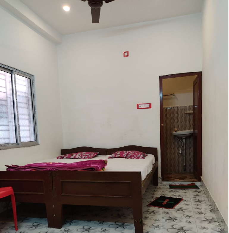 Lodge Meghamallar | Double Bed Standard 